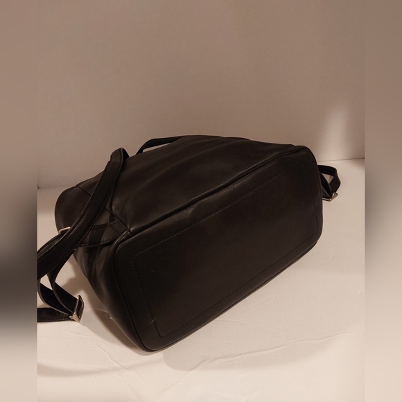 Vintage COACH Legacy Handcrafted Leather Black Backpack - Picture 4 of 12